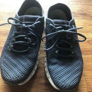 Under Armour HOVR SONIC running shoes (women's 9)
